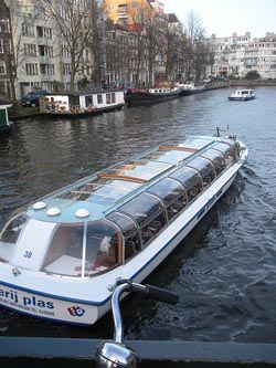 Moverse en Barco o Tren por Amsterdam