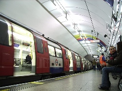 Moverse en Taxi Tren o Barco por Londres