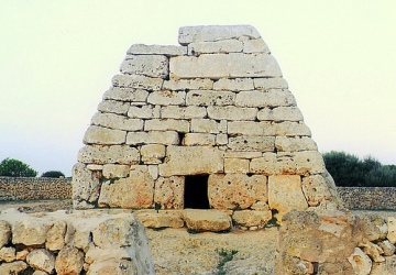 Naveta des Tudons de Menorca